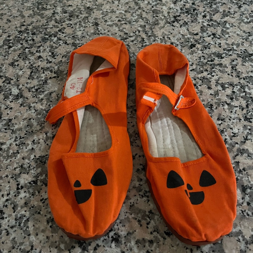 Pumpkin Face Orange Ballet Flats